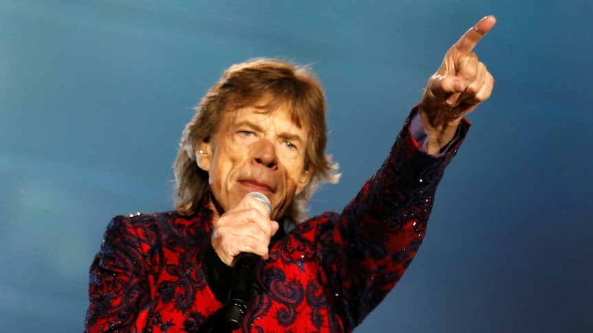 Mick Jagger performs in Mexico City