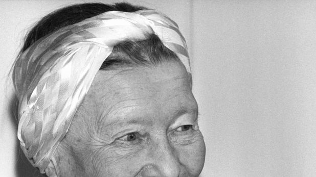 Together with her companion Jeal-Paul Sartre, French writer Simone de Beauvoir came to epitomise the Paris Latin Quarter's free-thinking, free-loving post-war generation. (File photo)