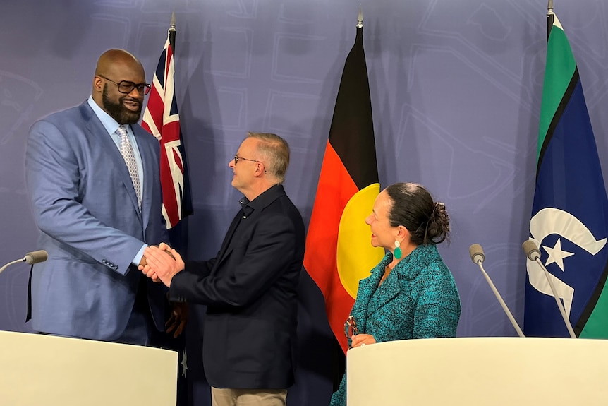 Shaquille O'Neal joins PM as Anthony Albanese says 'world is ...