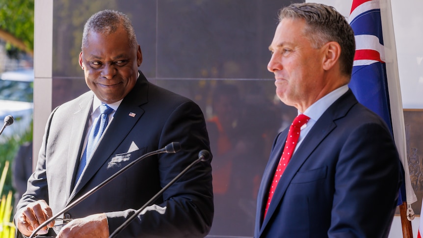 Lloyd Austin and Rchard Marle at a press conference. 