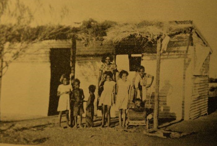 An Aboriginal family at Littlewell-Mingenew Aboriginal Reserve.