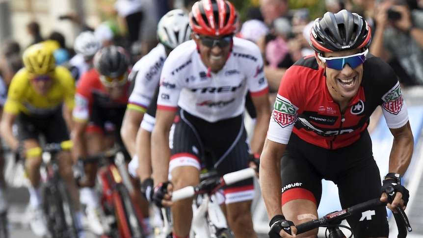 Richie Porte breaks away in Tour de France 2017 third stage