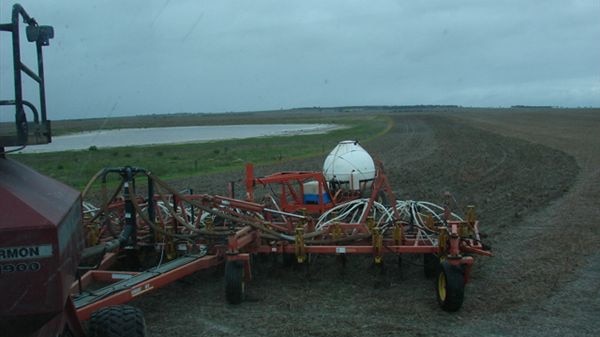 Rain has encouraged early seeding in WA