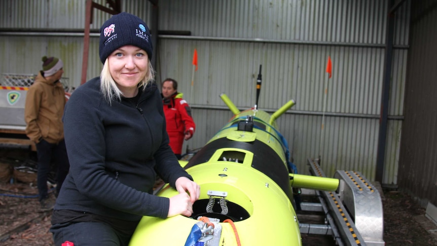 Erica Spain with the AUV