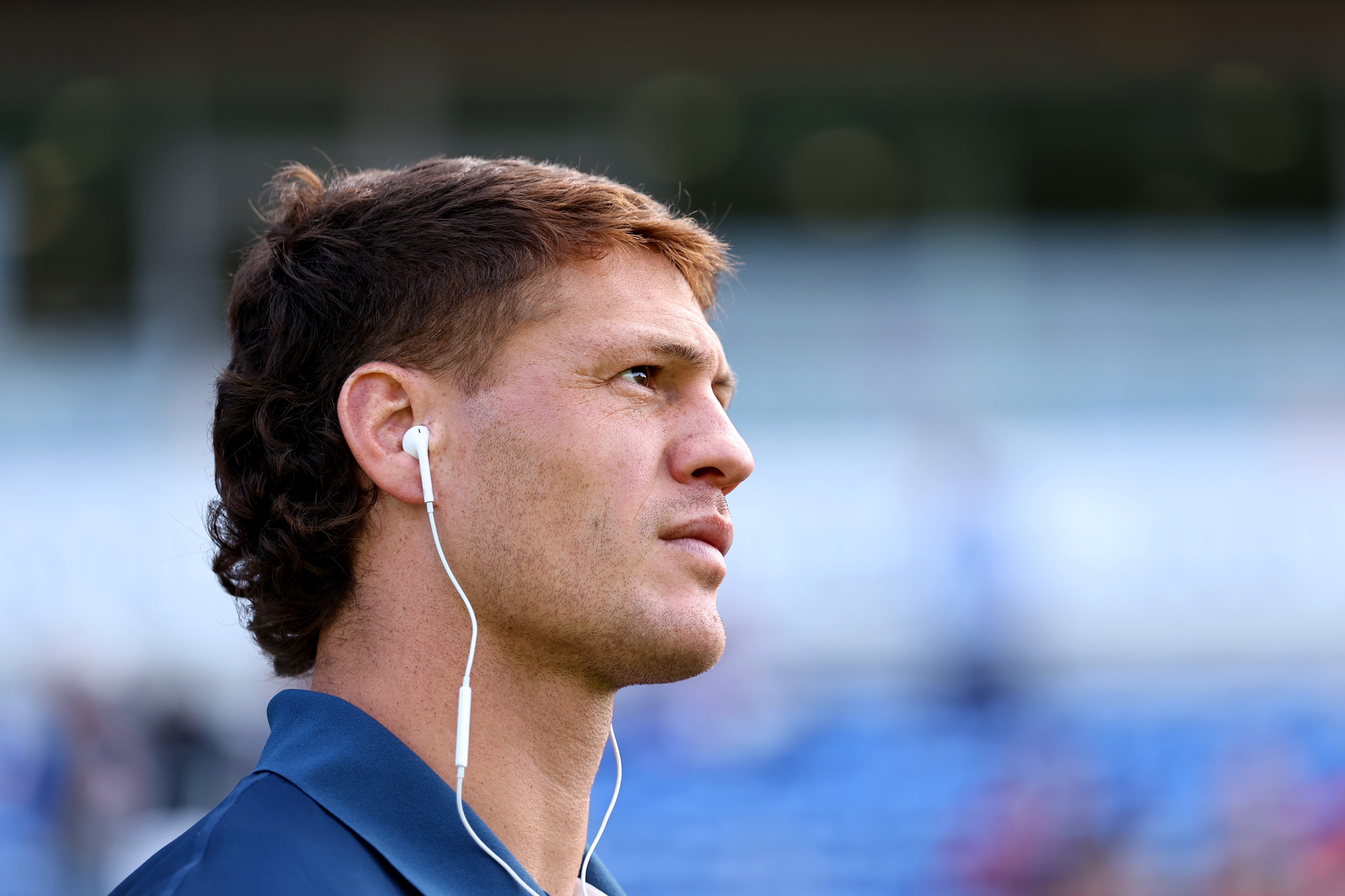 Live: Knights rampaging through stunned Rabbitohs, with Wighton injured