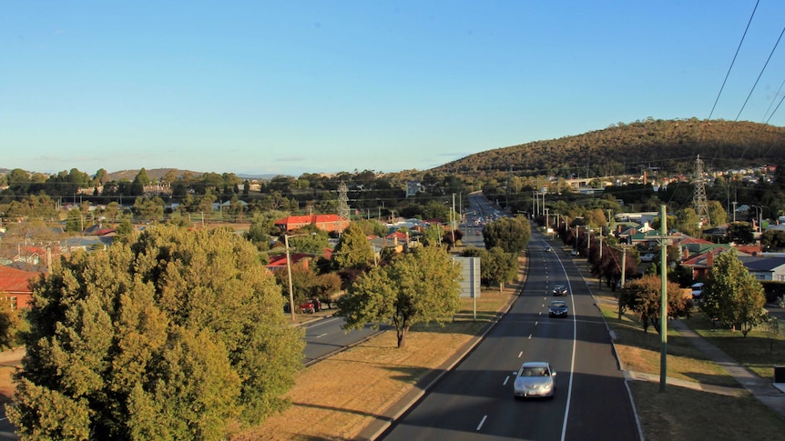 The Brooker Highway looking towards Cornelian Bay