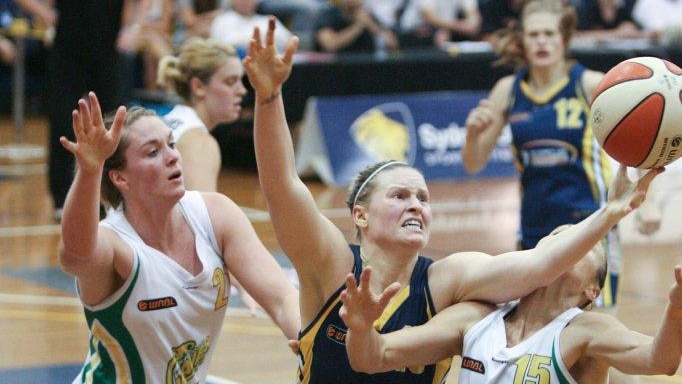 Amy Denson was again superb for Sydney Uni, sinking 16 points. (Melissa Sudero, file photo)