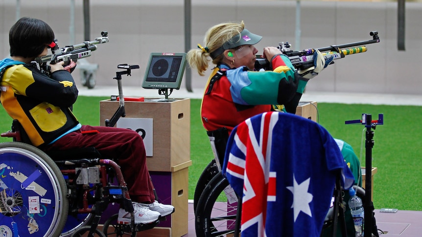 Bronzed Aussie ... ANatalie Smith (R) competes en route to her podium finish in London