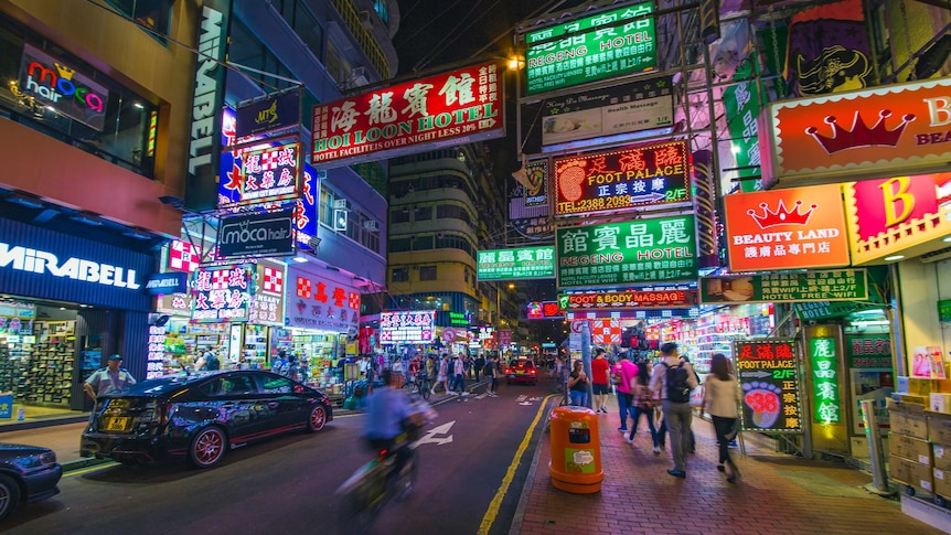 The bustle and activity of Hong Kong is one of the city's major attractions. (Pexels: Jimmy Chan)
