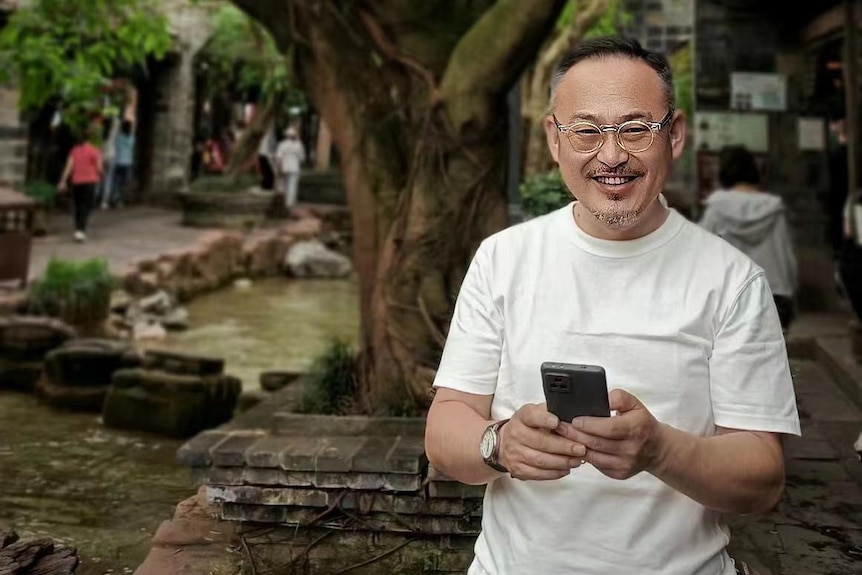 A man's portrait in public in China