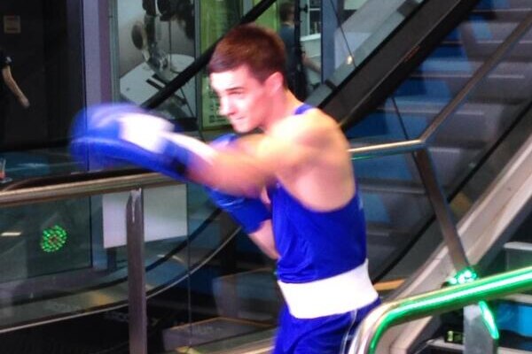 Australian Commonwealth Games boxers will wear blue when competing in Glasgow in 2014