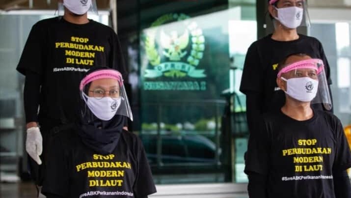 Unjuk rasa yang dilakukan Serikat Buruh Migran Indonesia (SBMI) bagi penghentian perdagangan manusia untuk dipekerjakan sebagai anak buah kapal.
