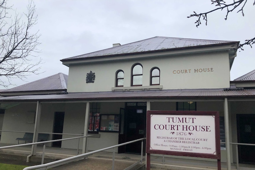 Tumut Court House