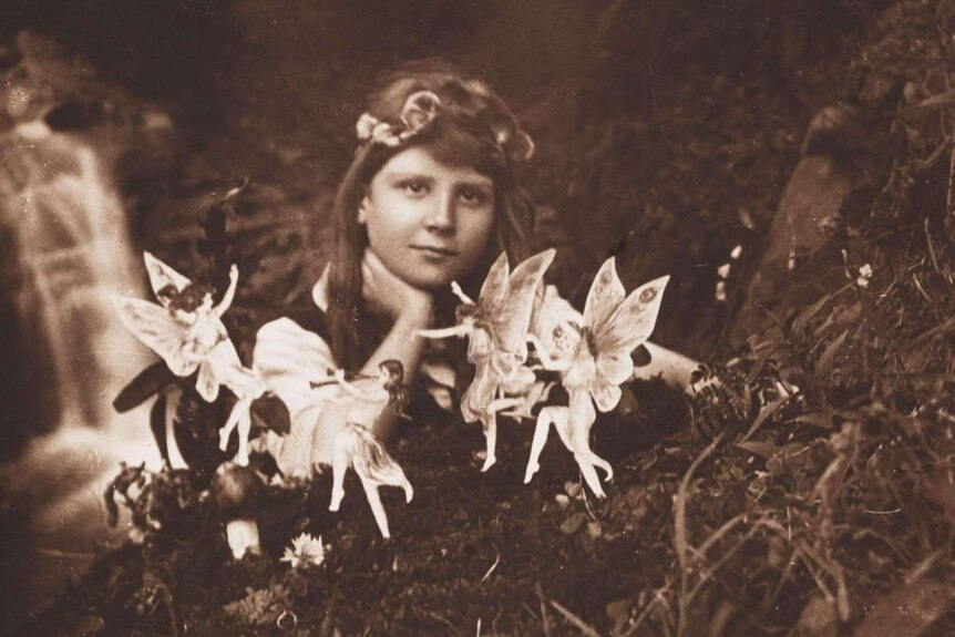 Elsie Wright with the 'Cottingley Fairies'.
