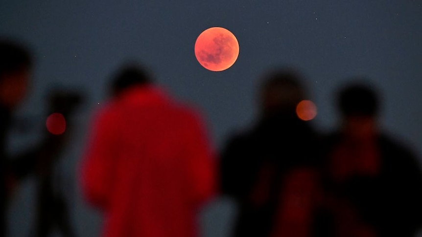 How to watch tonight's blood red supermoon