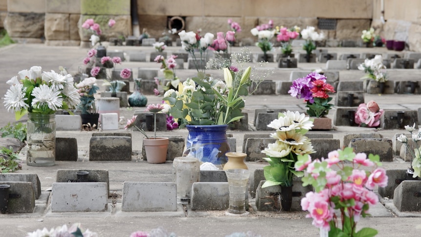 Families upset about crackdown on grave decorations - ABC listen