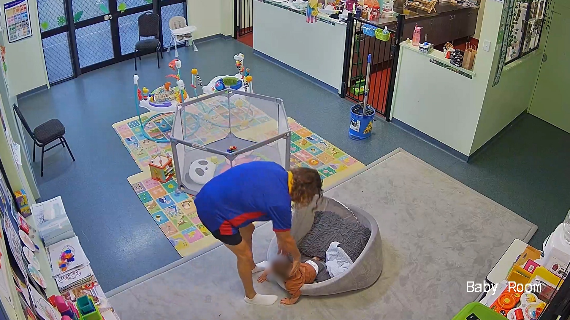 CCTV of Edwina Ling grabbing boy's neck - ABC News