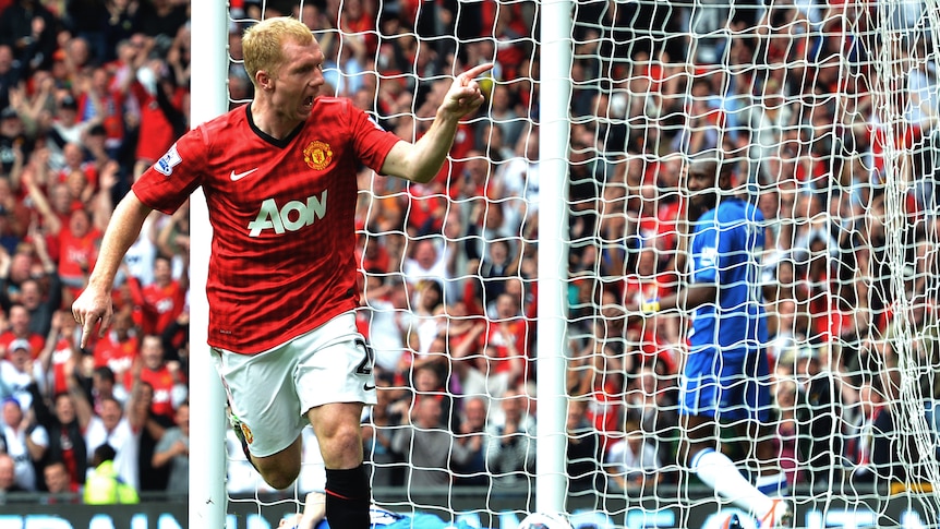 Paul Scholes scores in his 700th appearance for Manchester United.