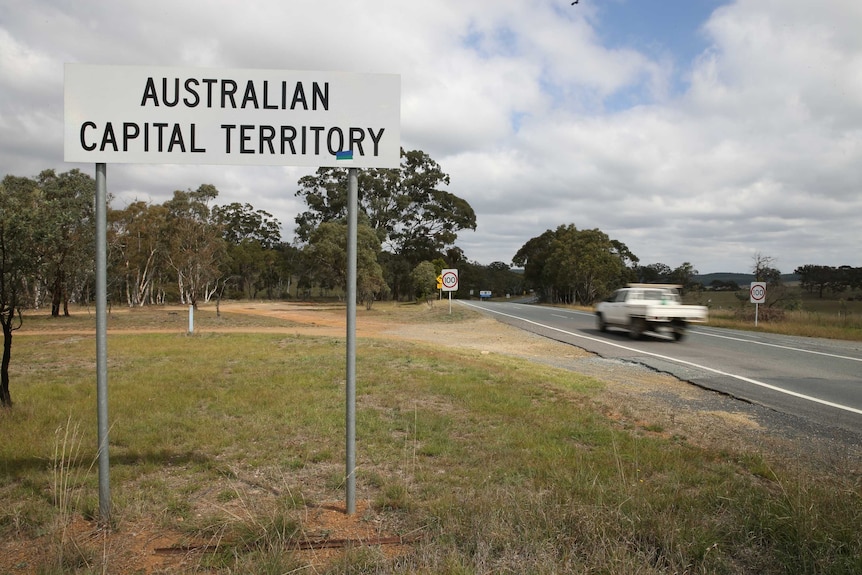 An entrance sign welcoming drivers to the ACT.