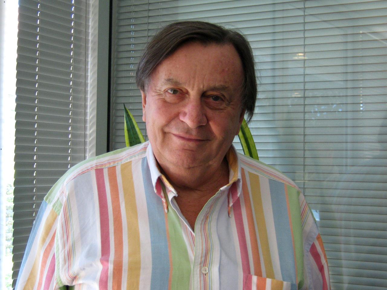 Barry Humphries reflects on the enduring success of Dame Edna episode artwork