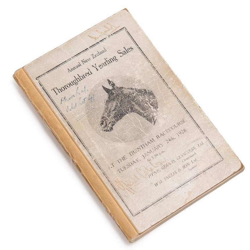 The cover of the catalogue documenting the sale of Phar Lap to David J Davis in 1928.