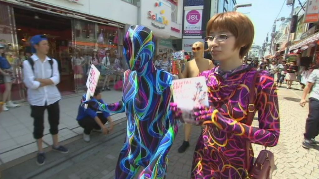 Zentai: Japanese dress in full-body suits to escape pressures of