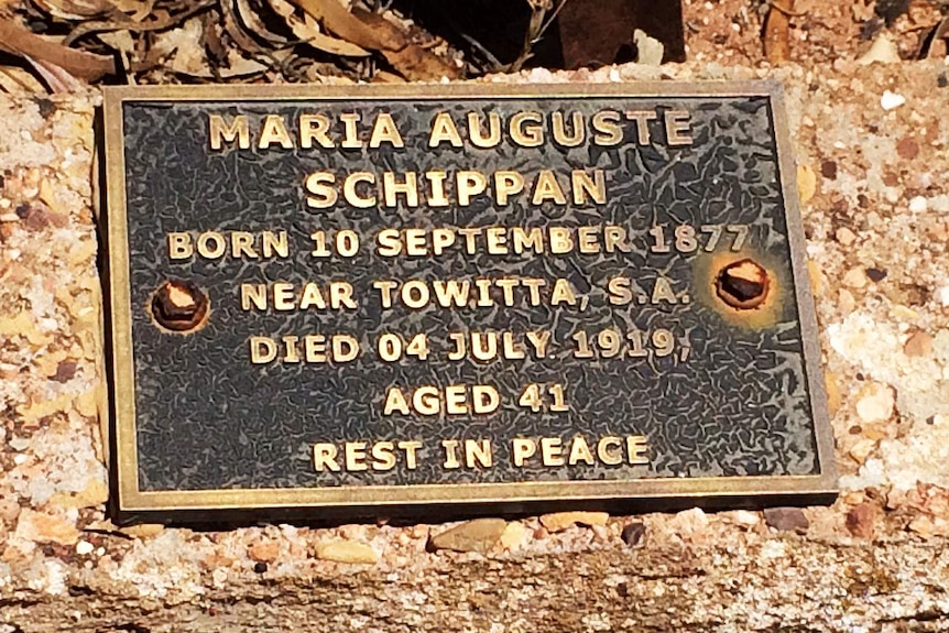 Maria Schippan tombstone