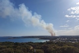 Bushfire near Pink Lake, outside Esperance in WA, 5 April 2017