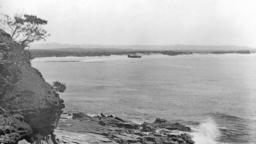 SS Dicky from Moffat Headlands in 1900