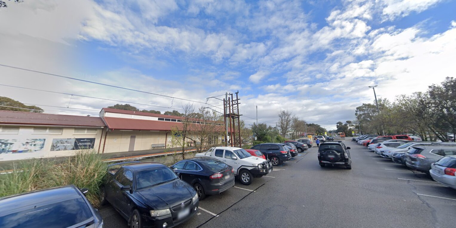 A screenshot from Google Maps shows Berwick railway station and car park.