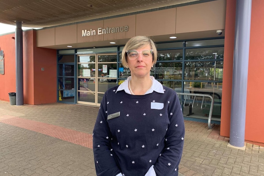 Elaine Pretorius stands outside the front of Mount Gambier Hospital.