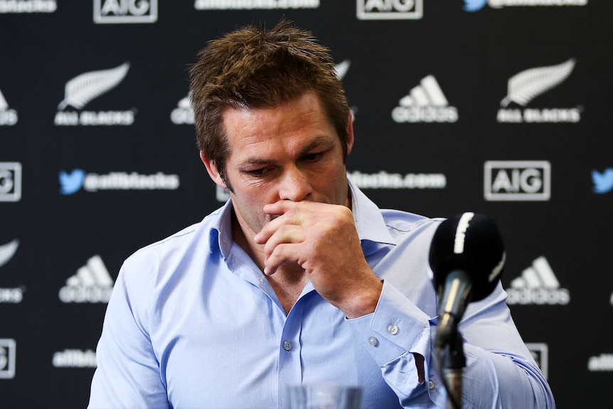 Richie McCaw announces retirement