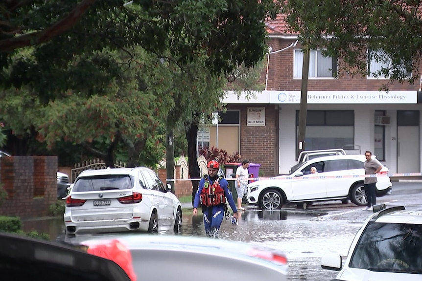 NSW State Emergency Service attend flooding at Pagewood in Sydney's eastern suburbs