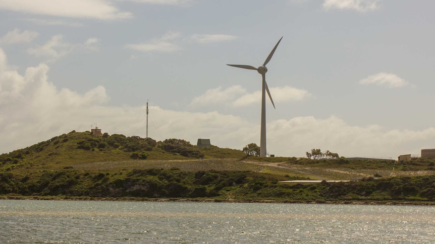 WA built the wind turbine in a $4 million partnership with the Howard government.