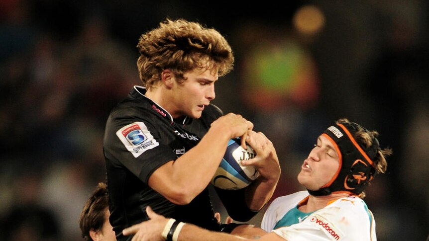 Lambie leads Sharks to victory