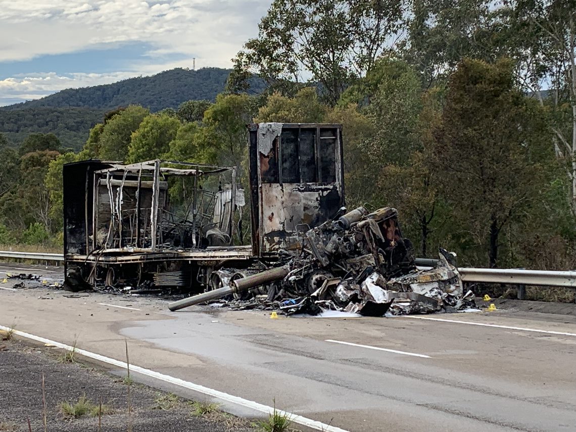 A truck burnt on the road 