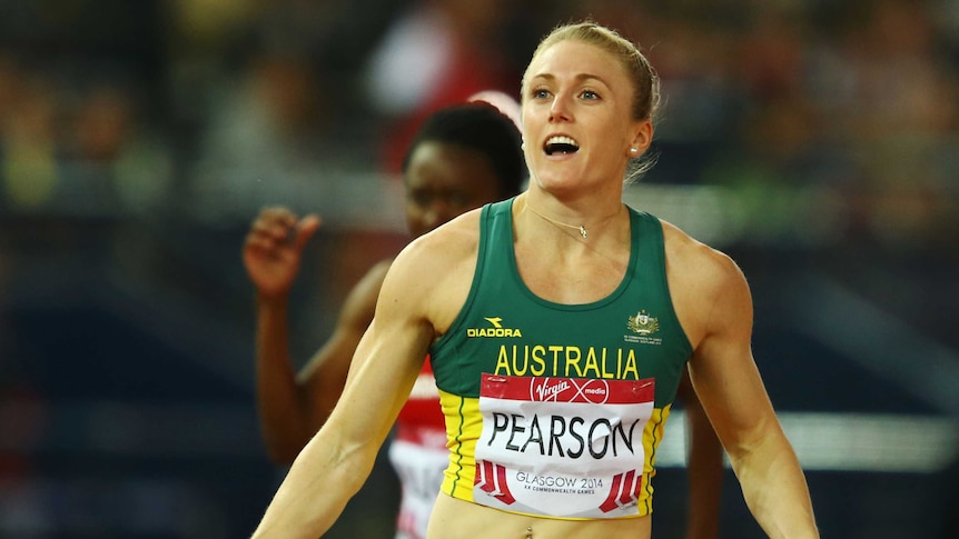 Sally Pearson wins her 100m hurdles heat
