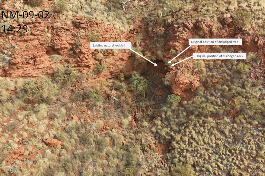 An aerial photograph of a rocky ridge with markings superimposed on the pic