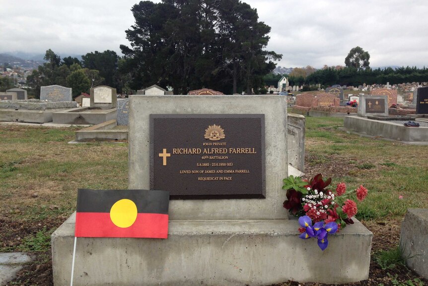 Headstone for WWI veteran Richard Farrell