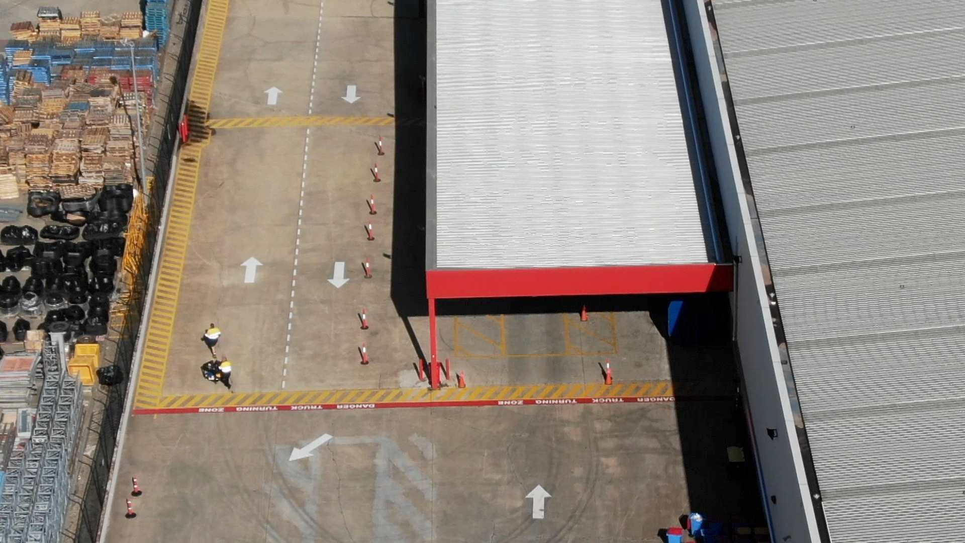 What it's like to work in an Amazon Australia warehouse ABC News