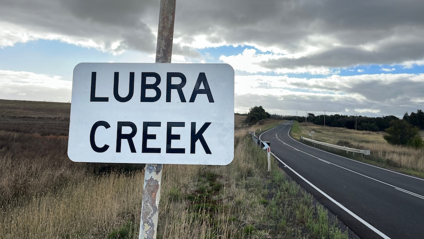A location sign for Lubra Creek