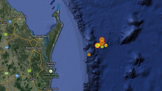 Location map showing three magnitude 5 earthquakes and numerous smaller earthquake east of the Fraser Coast.