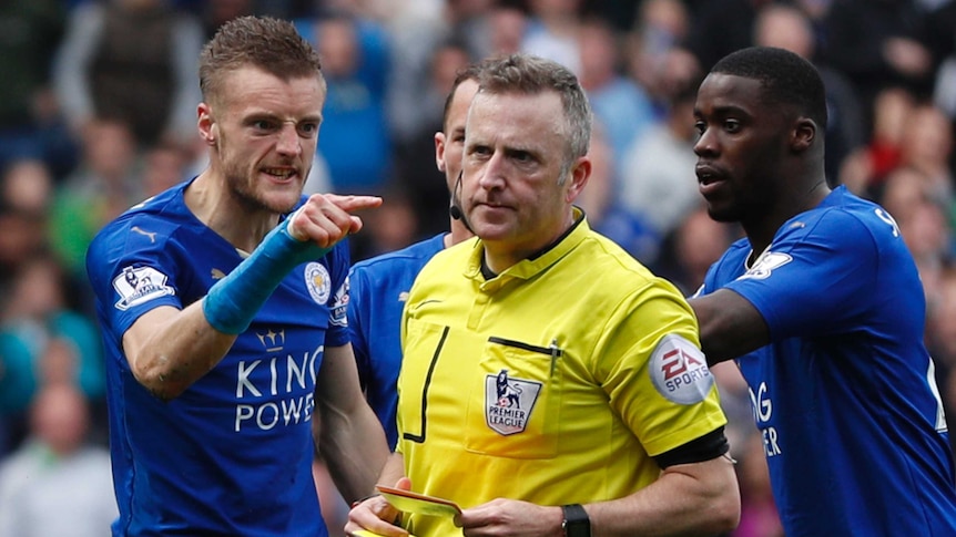 Jamie Vardy gesticulates towards the referee
