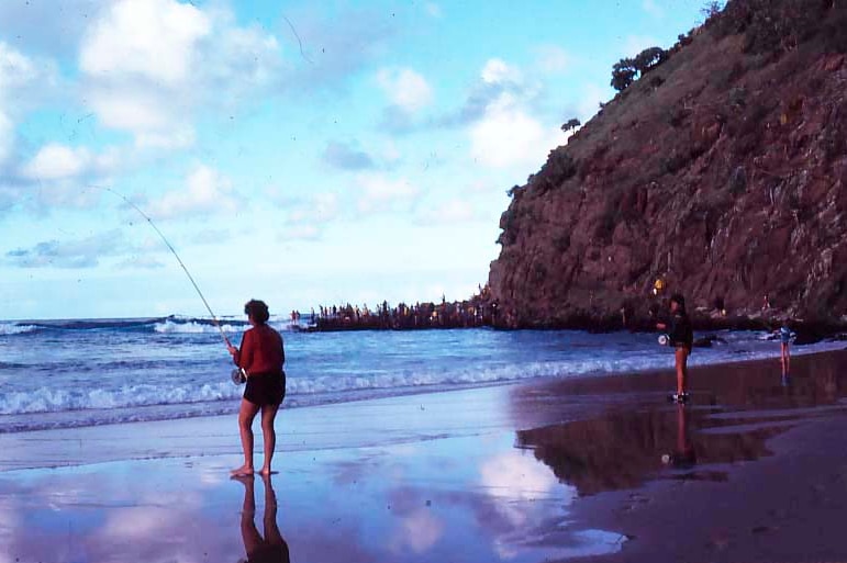 Hundreds of fishermen at Fraser Island's Indian Head in 1980.