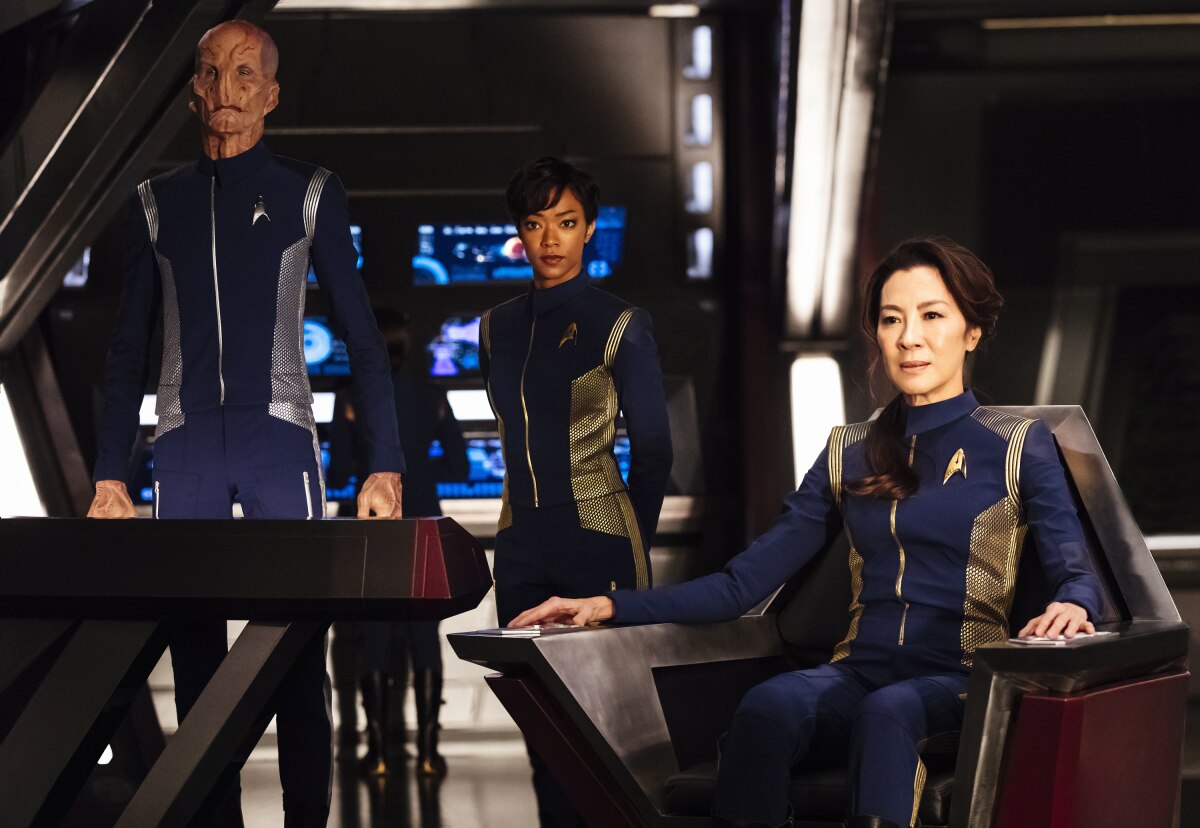 Michelle Yeoh, Doug Jones, and Sonequa Martin-Green in Star Trek: Discovery.