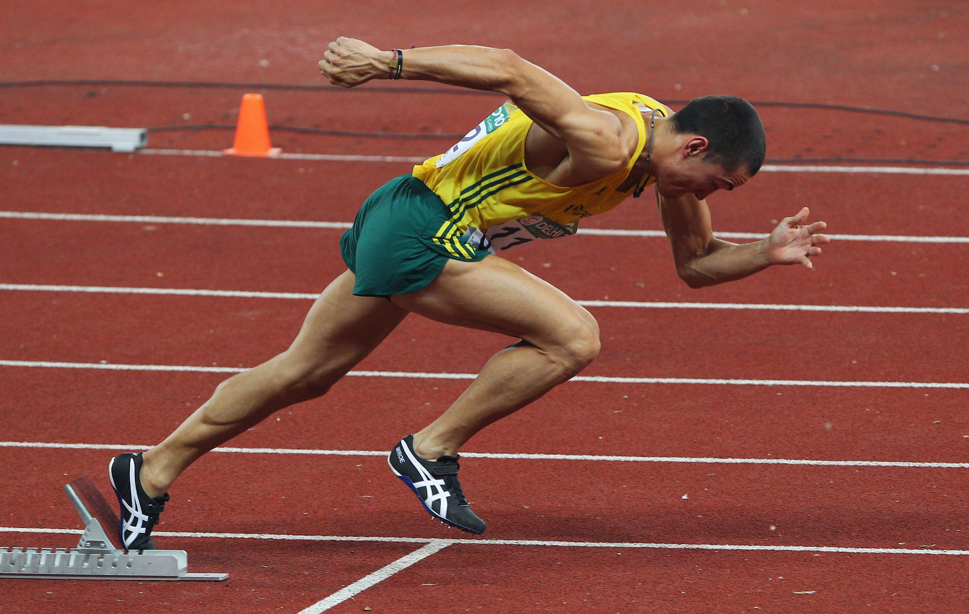Какой самый высокий старт. Высокий старт техника выполнения. Бег на короткие дистанции старт. Высокий старт фото. Какой самый высокий старт.