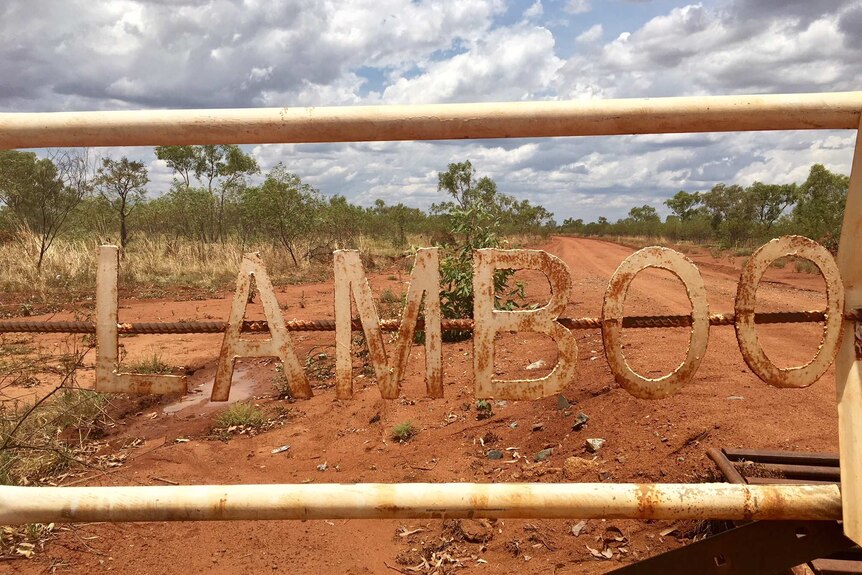 Lamboo Station sign