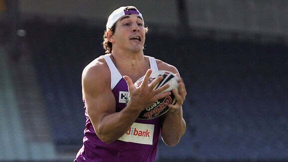 Billy Slater takes a high ball