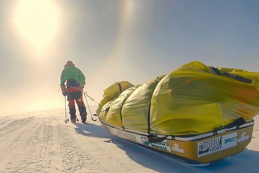 Pada periode sekarang ini, matahari bersinar 24 jam di Antartika.