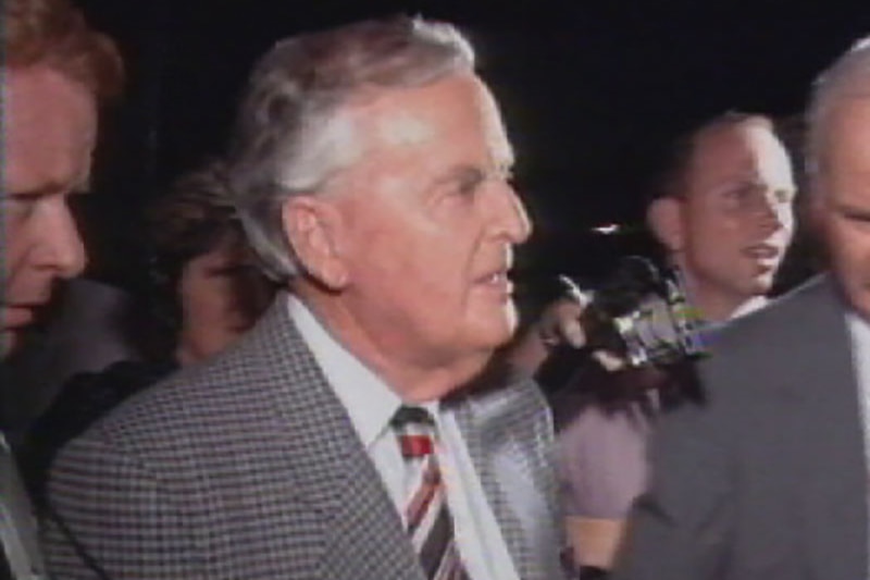 Sir Joh Bjelke-Petersen was swamped by media attention after the Nationals' 1989 election loss.